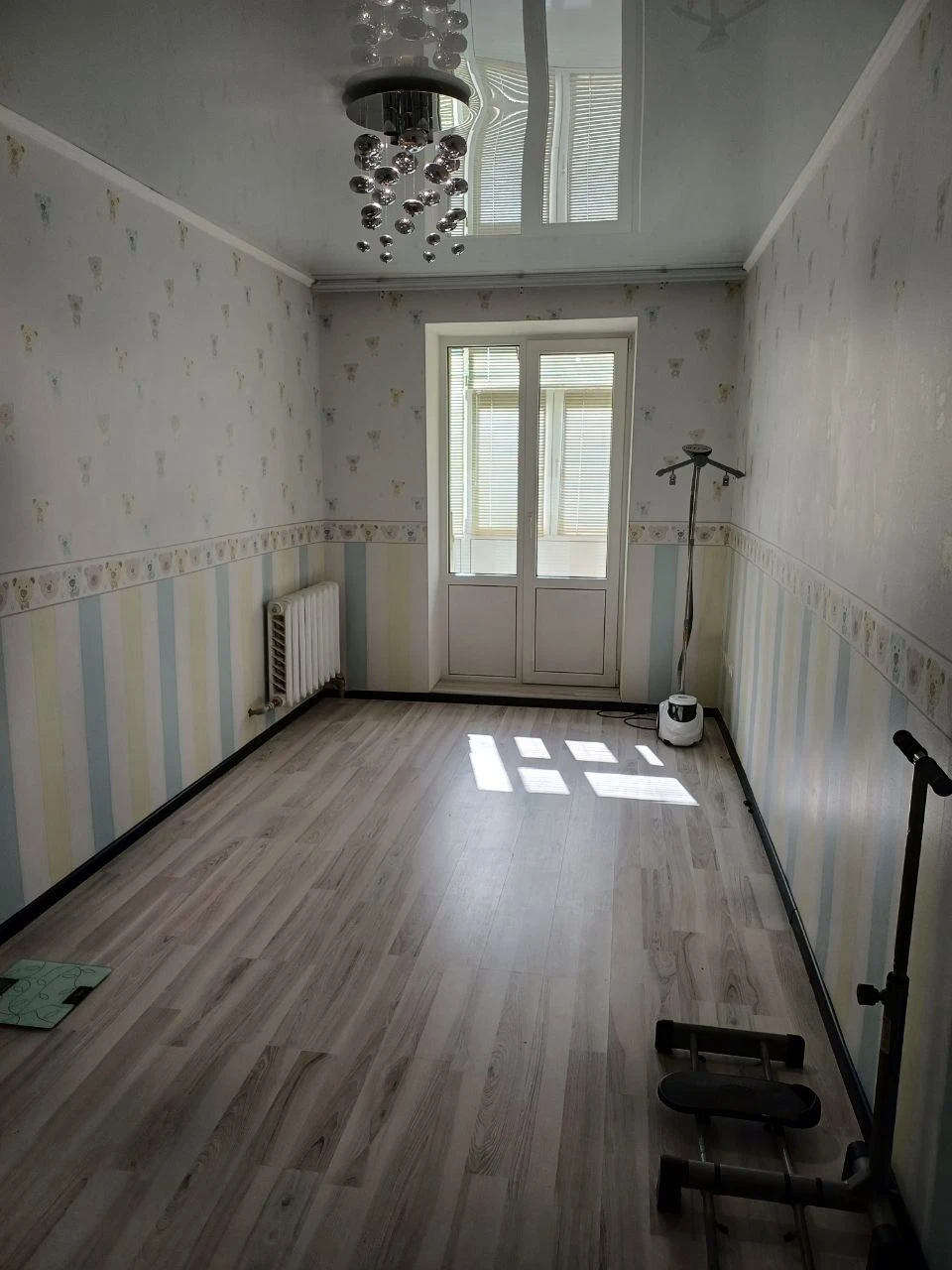 Продам 3к квартиру с ремонтом и автономным отоплением