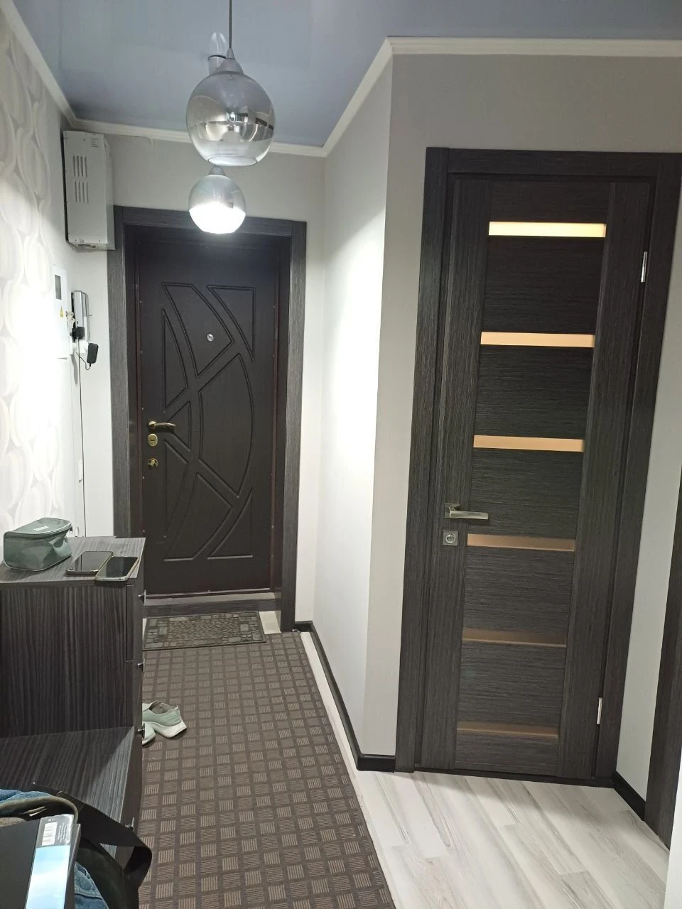 Продам 3к квартиру с ремонтом и автономным отоплением