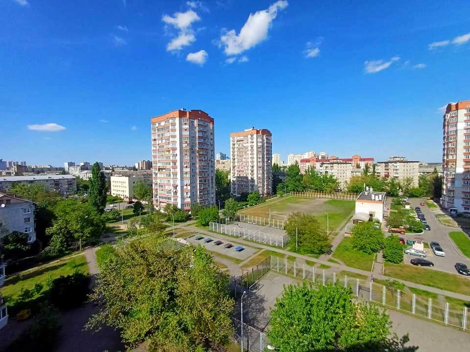 Квартира. Київ, Верховної Ради бульв.