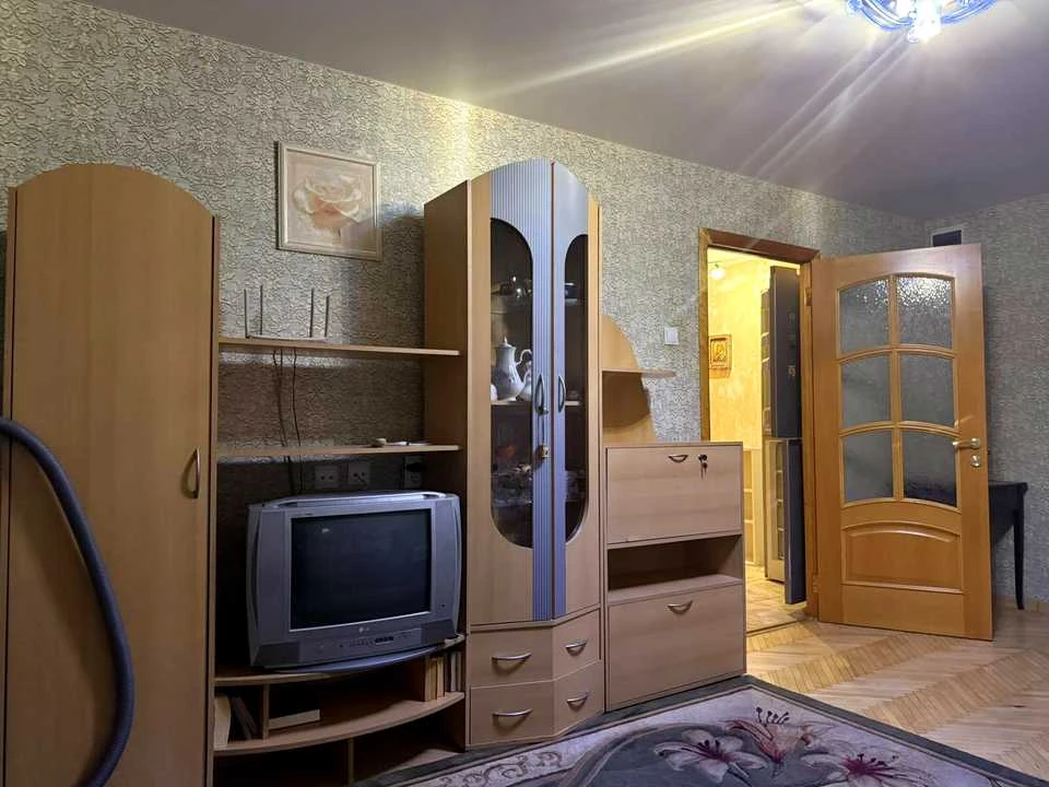 Квартира. Київ, Харківське шосе