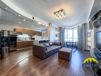 3-room apartment. Kyiv, Oleksandra Misyugy St.