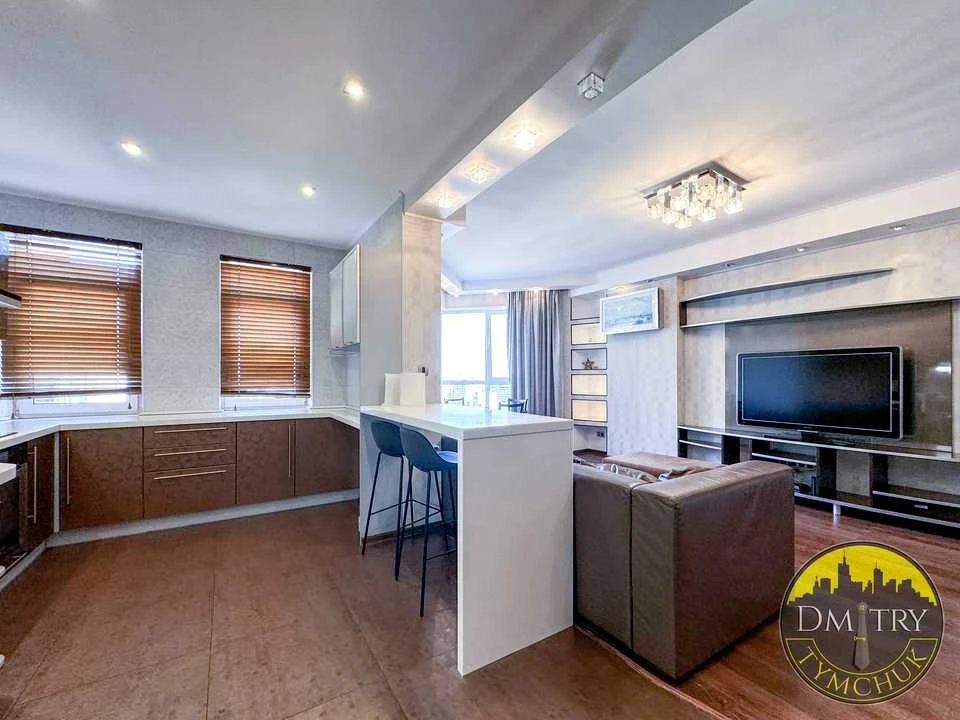 3-room apartment. Kyiv, Oleksandra Misyugy St.