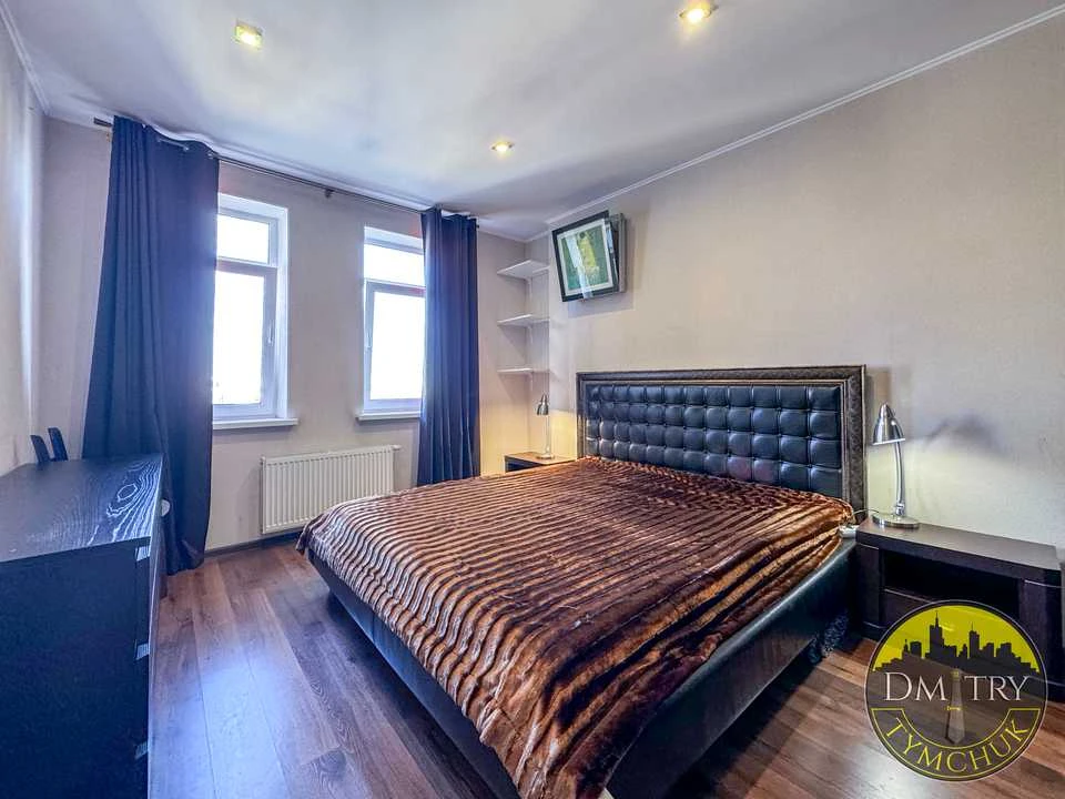 3-room apartment. Kyiv, Oleksandra Misyugy St.