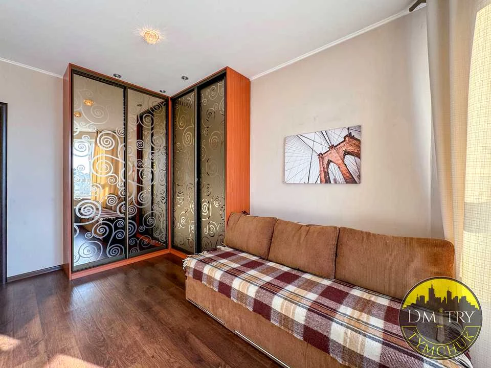 3-room apartment. Kyiv, Oleksandra Misyugy St.