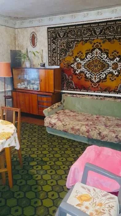 Продам дом Диевка-1, три комнаты, газовое отопление, мебель
