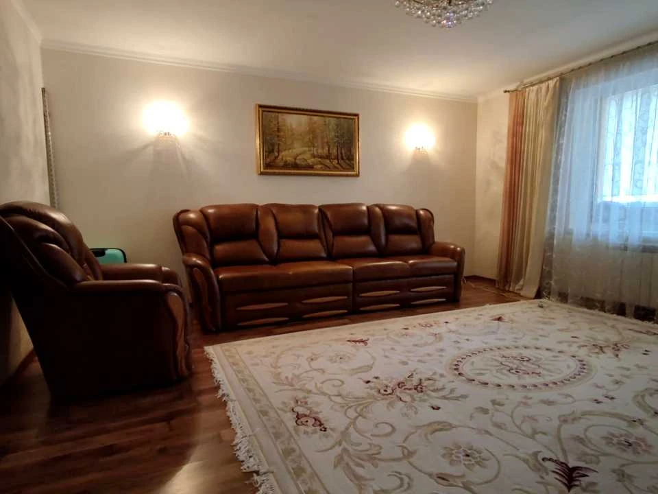 3-room apartment. Kyiv, Miloislavska St.