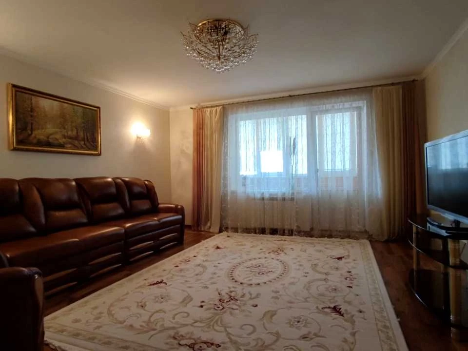 3-room apartment. Kyiv, Miloislavska St.