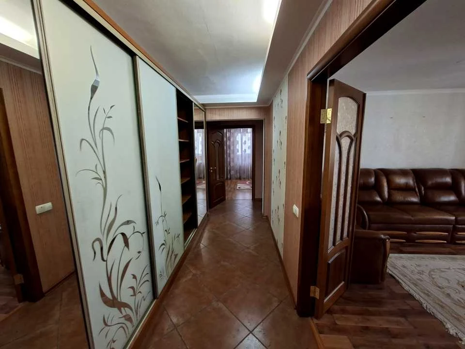 3-room apartment. Kyiv, Miloislavska St.