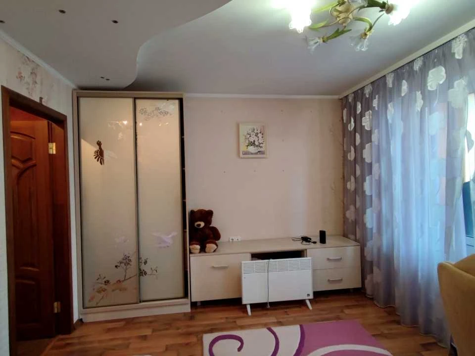 3-room apartment. Kyiv, Miloislavska St.