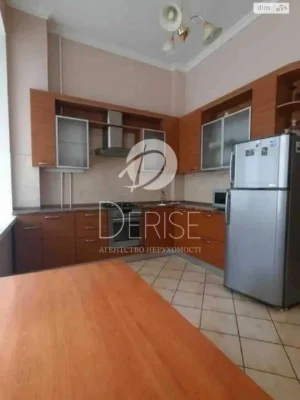 Sale of Apartment Holosiivskyy