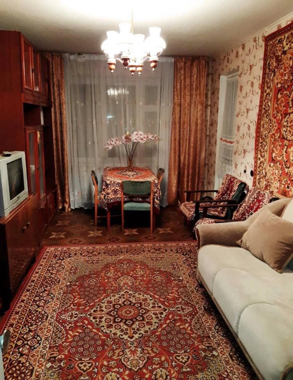 Продам 3-кімнатну квартиру в Лузанівці