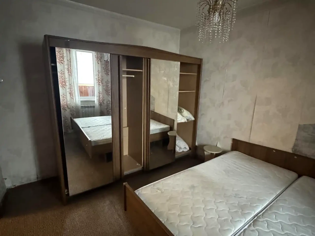 Продаж квартири 3-кімн. 71.6 м² 4/15 пов.