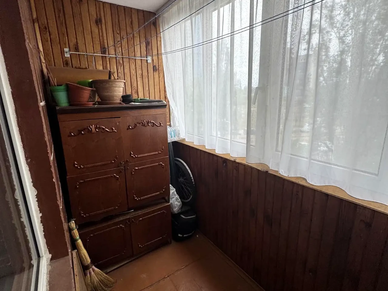 Продаж квартири 3-кімн. 71.6 м² 4/15 пов.