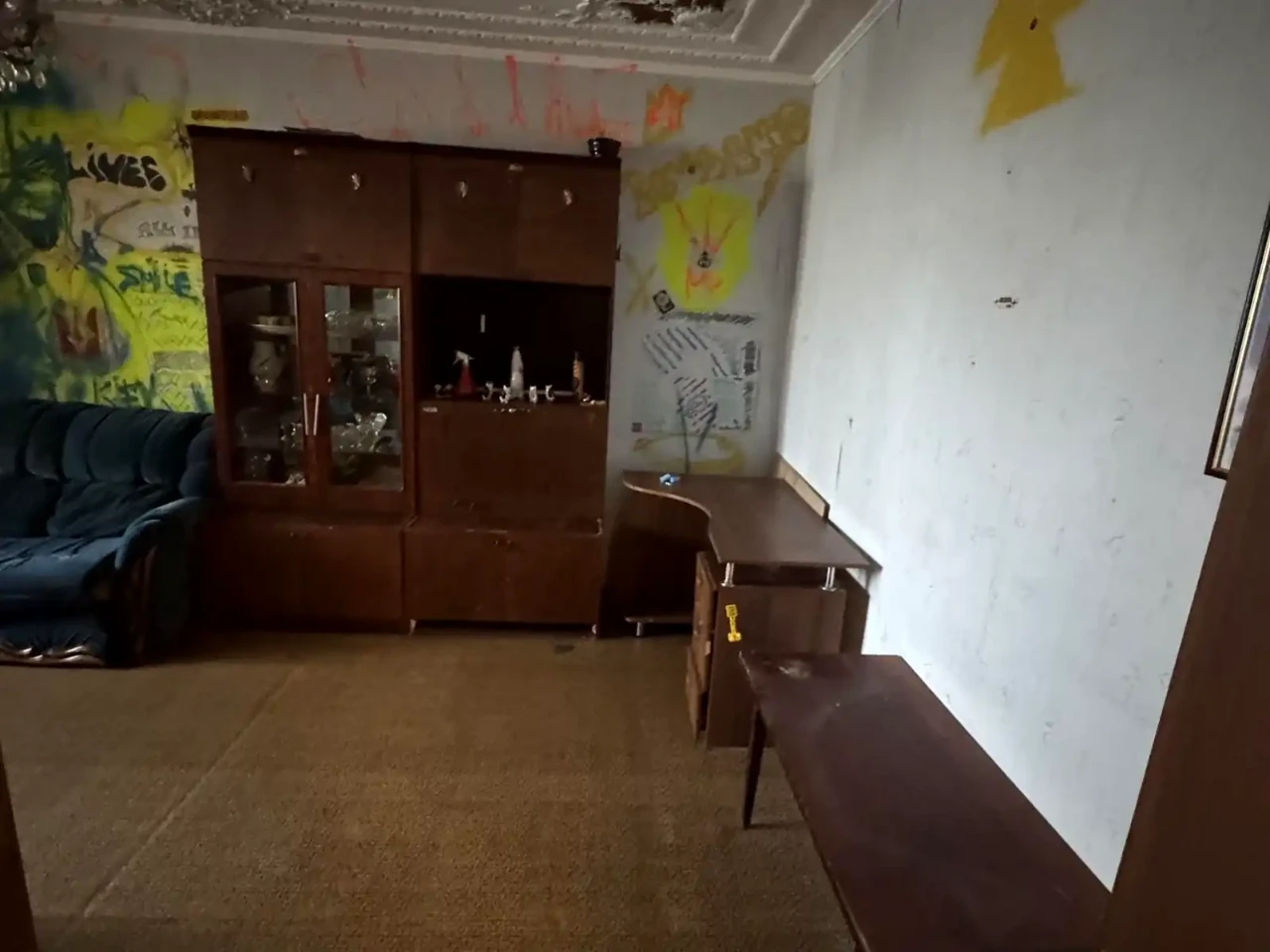 Продаж квартири 3-кімн. 71.6 м² 4/15 пов.