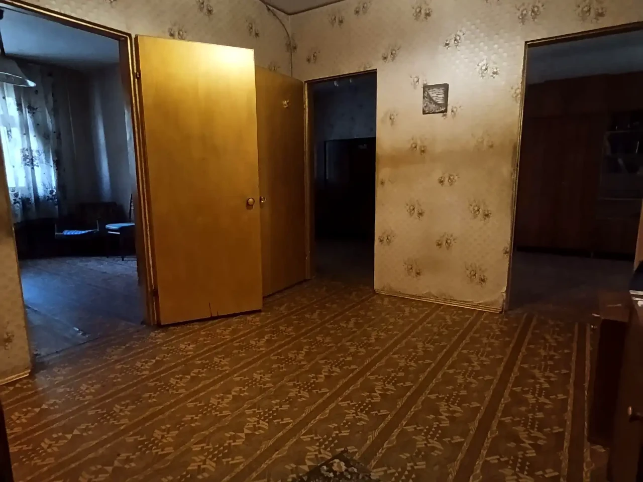 Продаж квартири 3-кімн. 76.5 м² 1/16 пов.