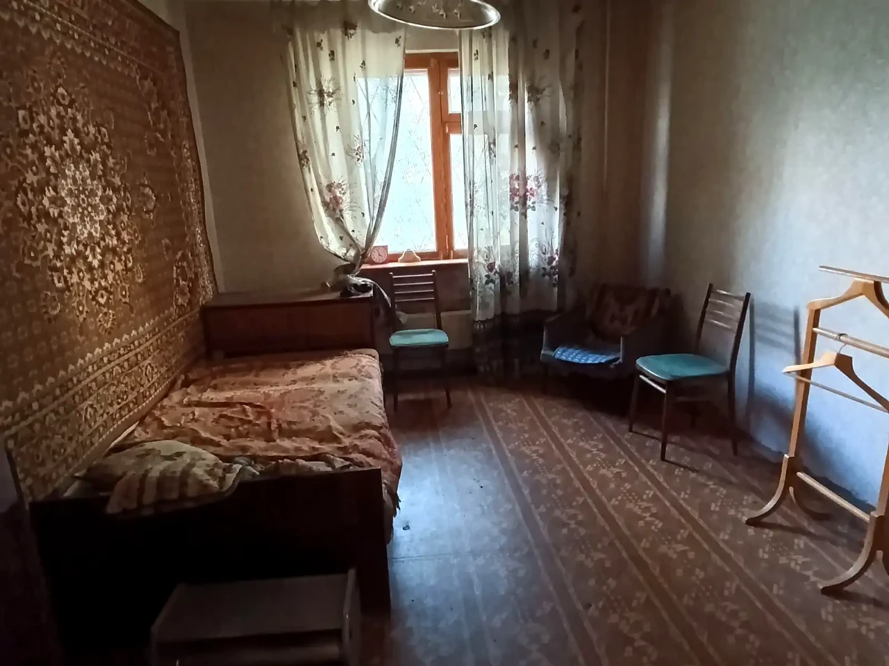 Продаж квартири 3-кімн. 76.5 м² 1/16 пов.