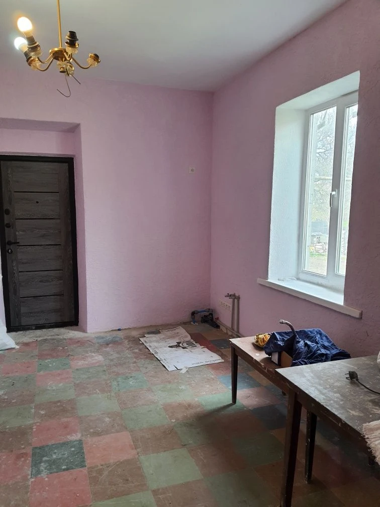 Продаж частини будинку, площа Мирна