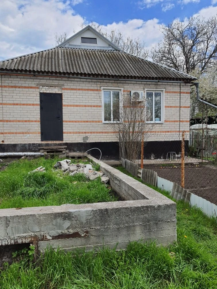Продаж частини будинку, площа Мирна