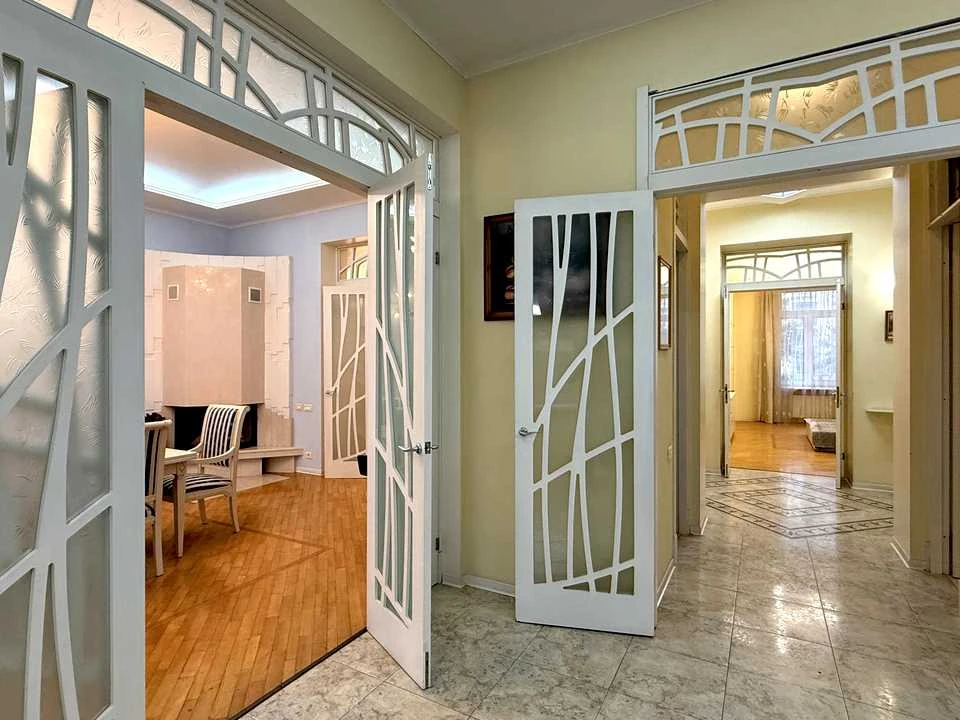 Apartment. Odessa, French Boulevard.