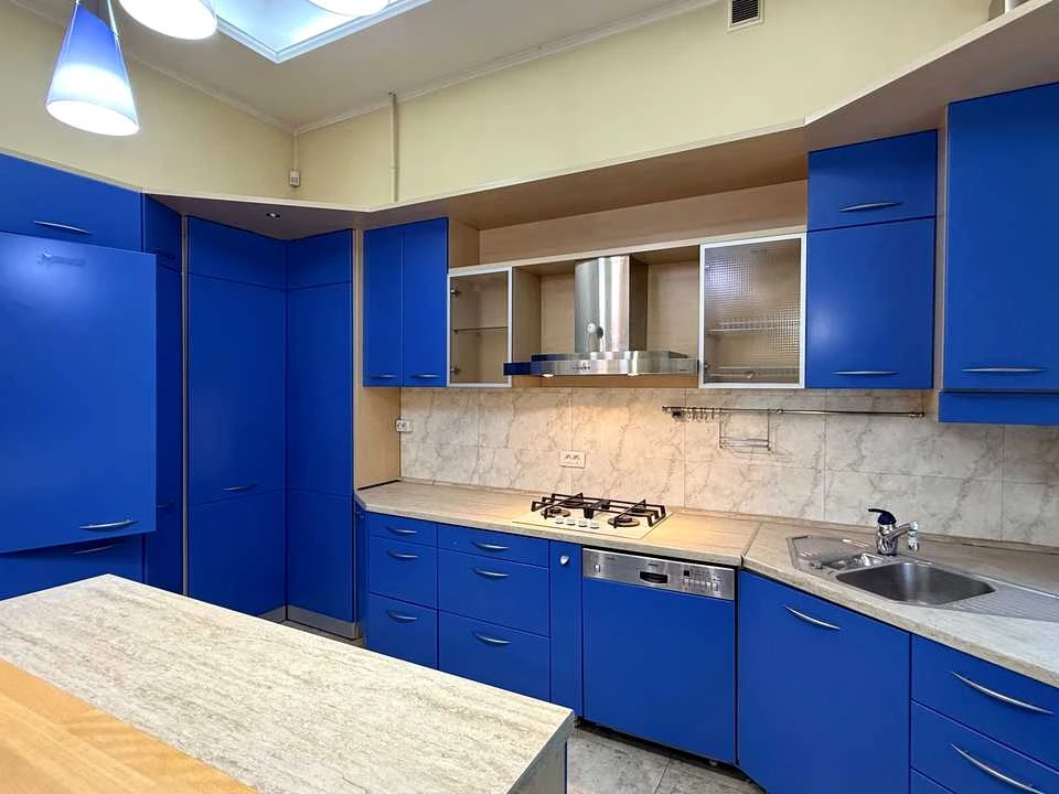 Apartment. Odessa, French Boulevard.