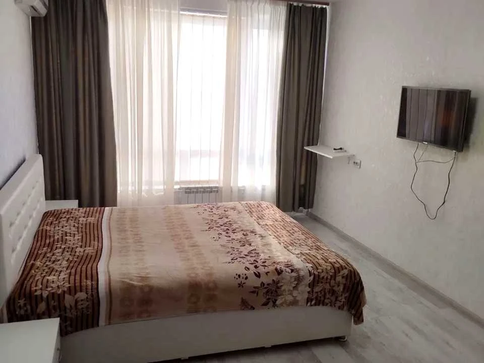Apartment. Kyiv, Amvrosiia Buchmy boulevard