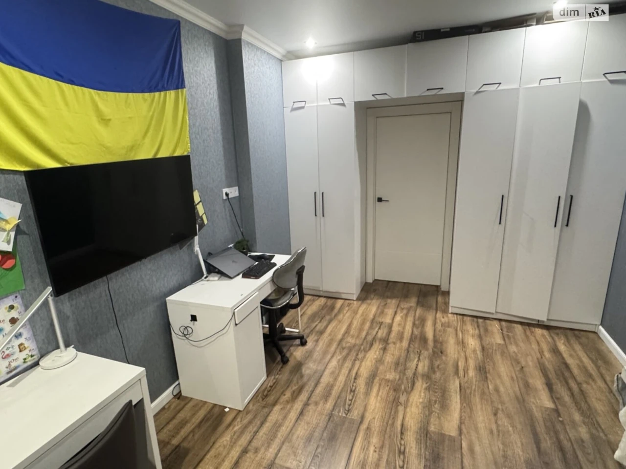 Продаж Квартира Дарницький