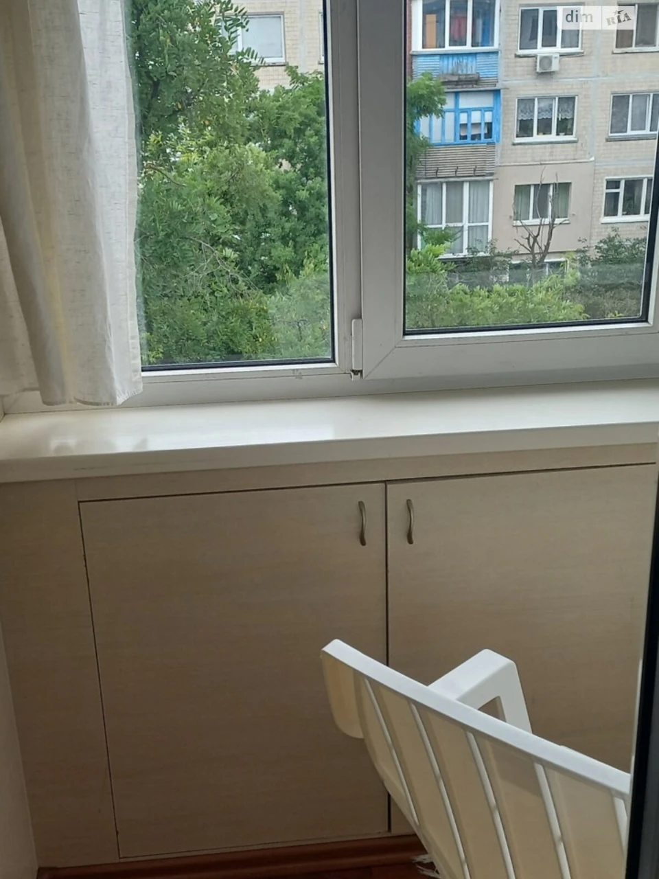 Sale of Apartment on Voskresenka Street