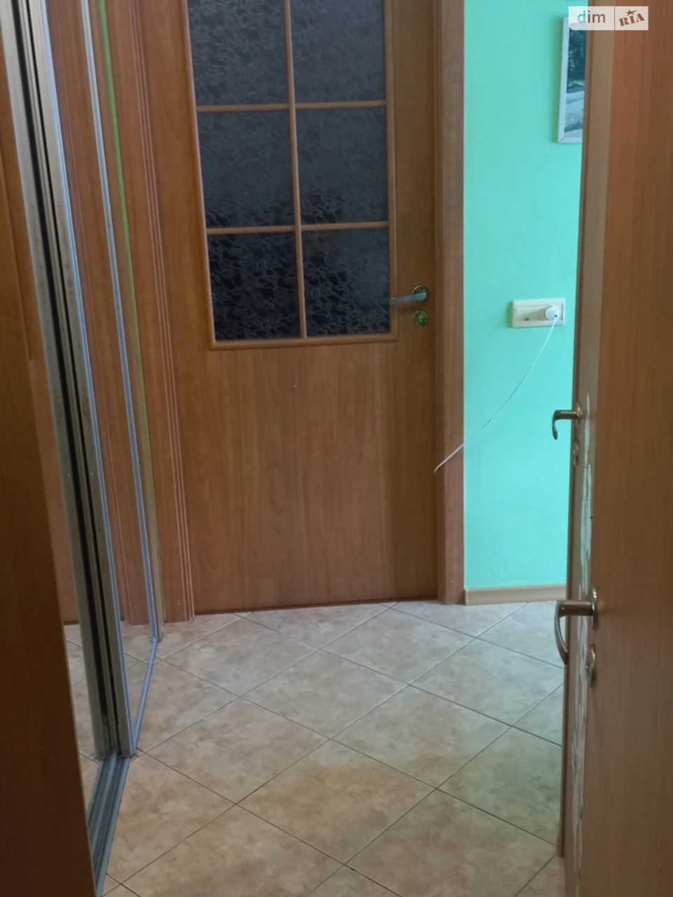 Sale of Apartment on Voskresenka Street