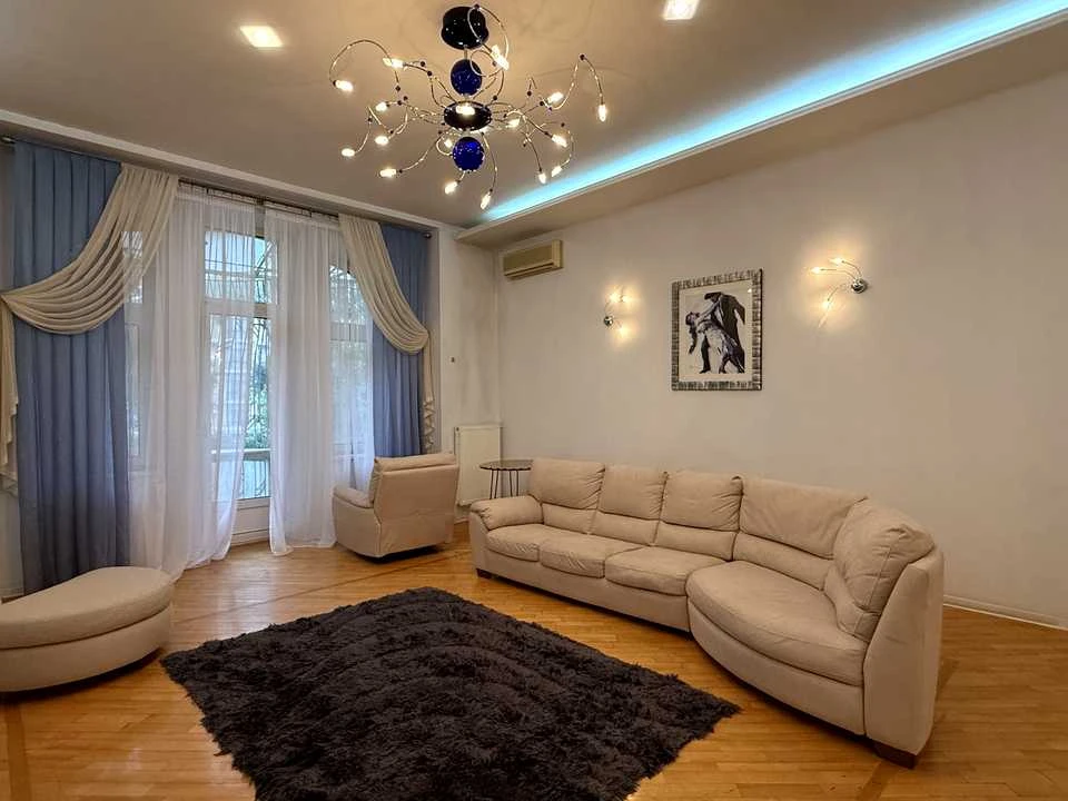 Apartment. French Boulevard, Odessa.
