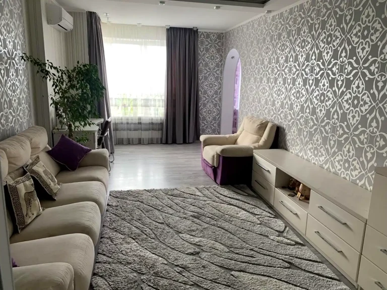 Сдается квартира, 2 комнаты, 68 м², 13/21 этаж