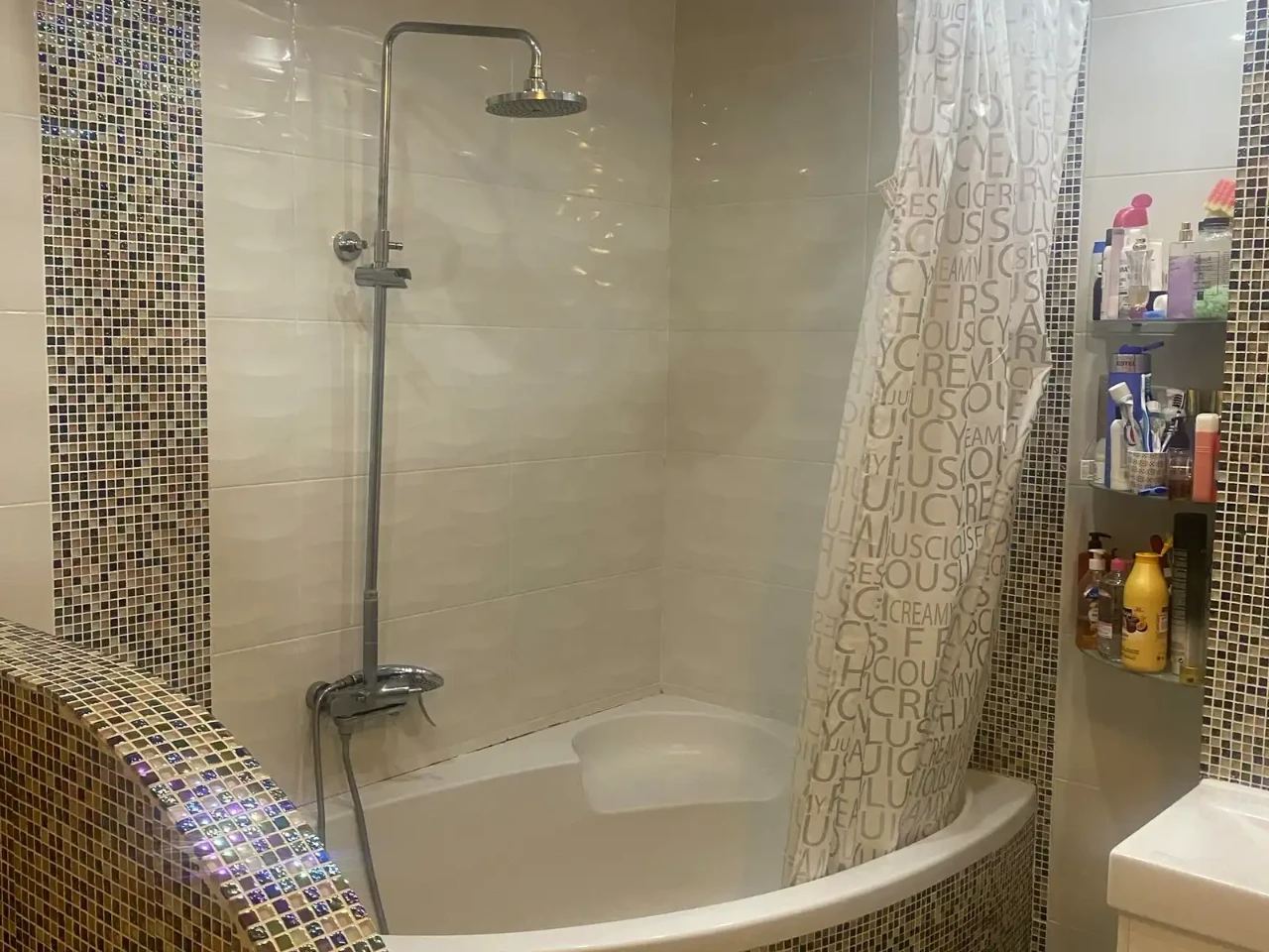 Сдается квартира, 2 комнаты, 68 м², 13/21 этаж