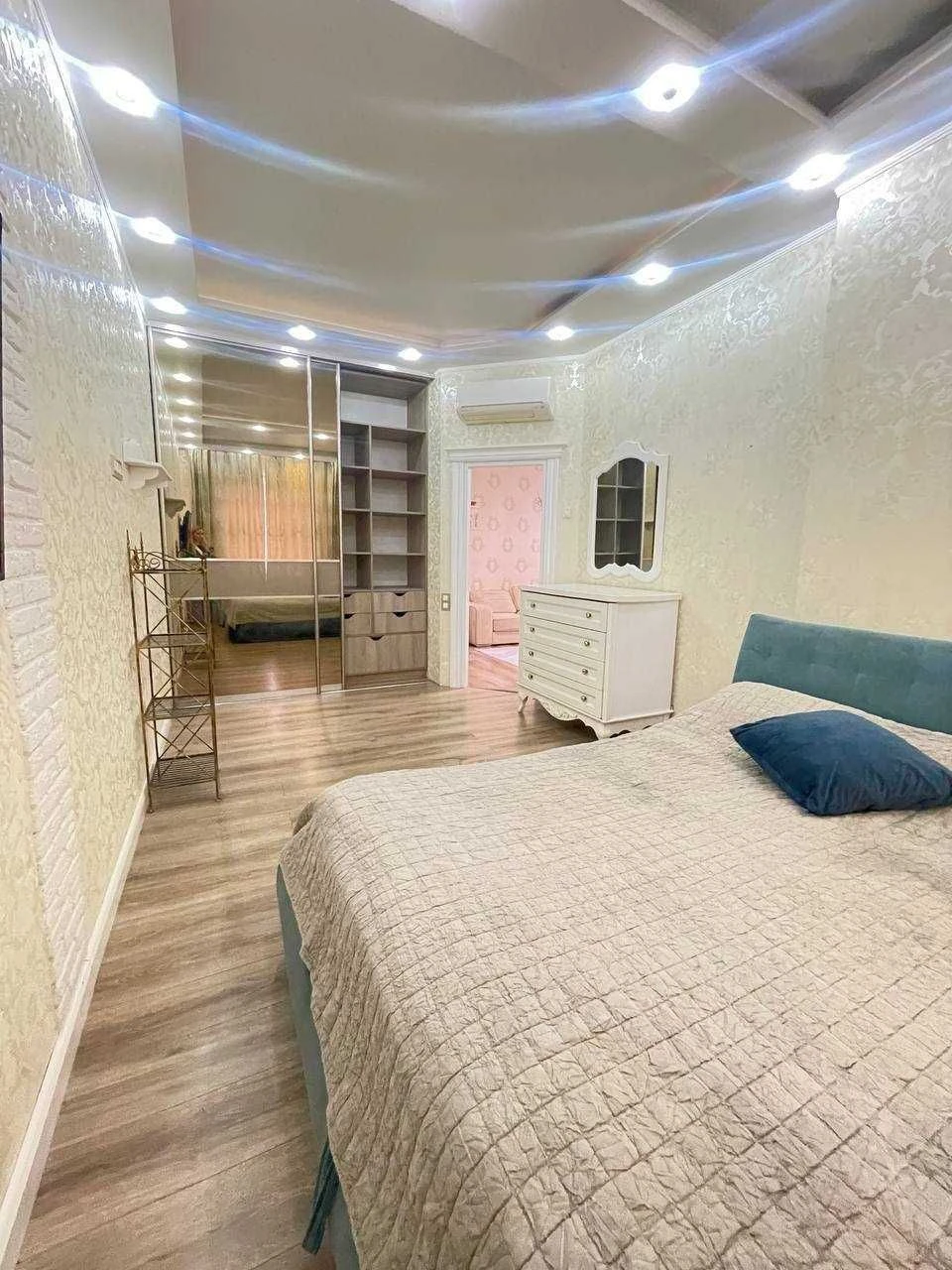 8 PERLINA | 2-room apartment 68.2 sq m² | 7th floor | balcony