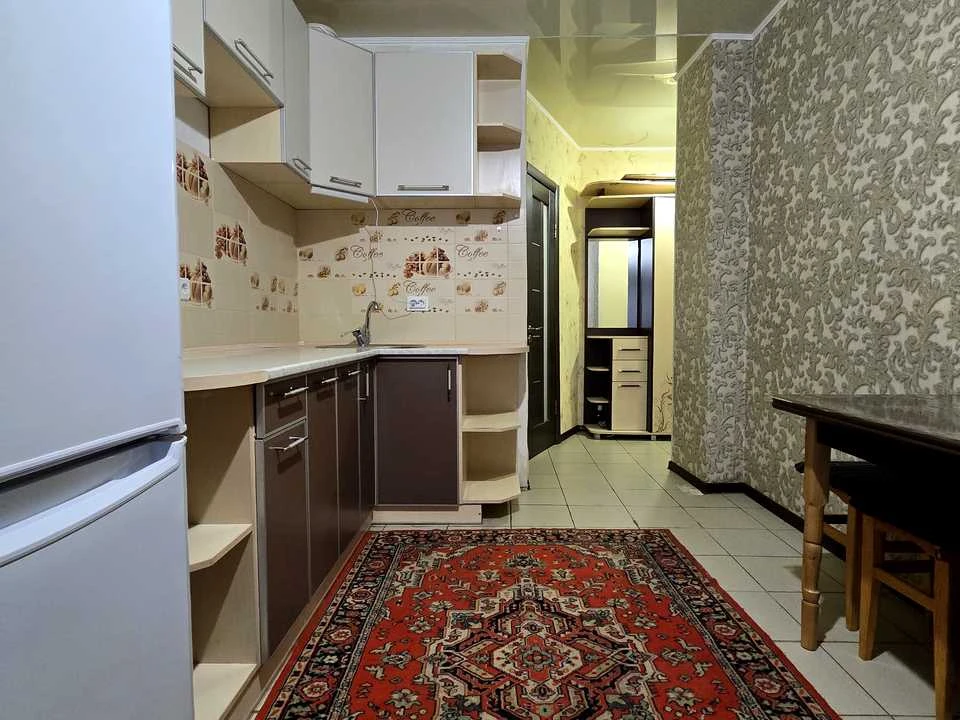 Квартира. Харьков, проспект Жасминовый.