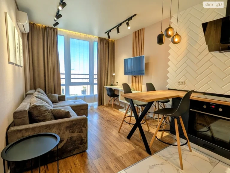 Long-Term Renting Apartment Poczayky