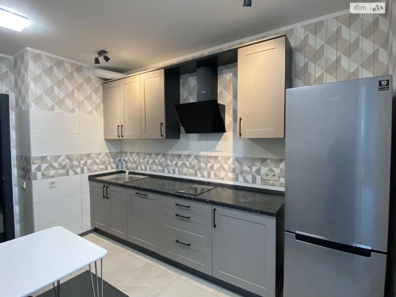 Long-Term Rental Apartment, Solomyans'kyi