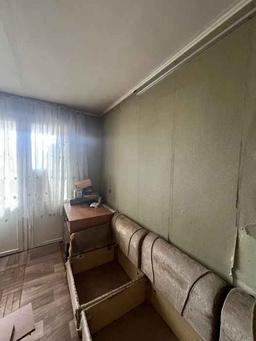 Продаж трикімнатної квартири Ужгород