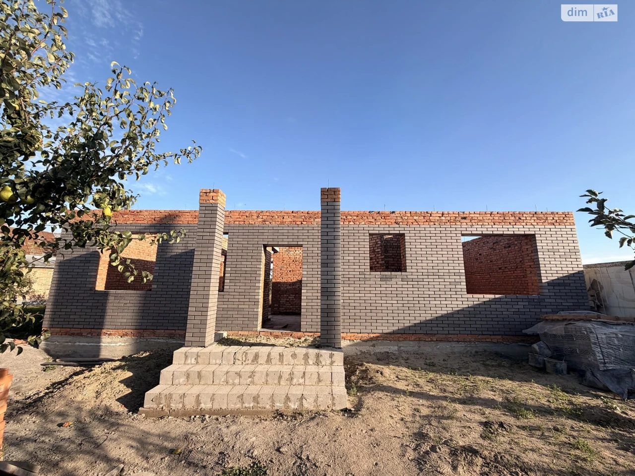Sale of a House in Buchma