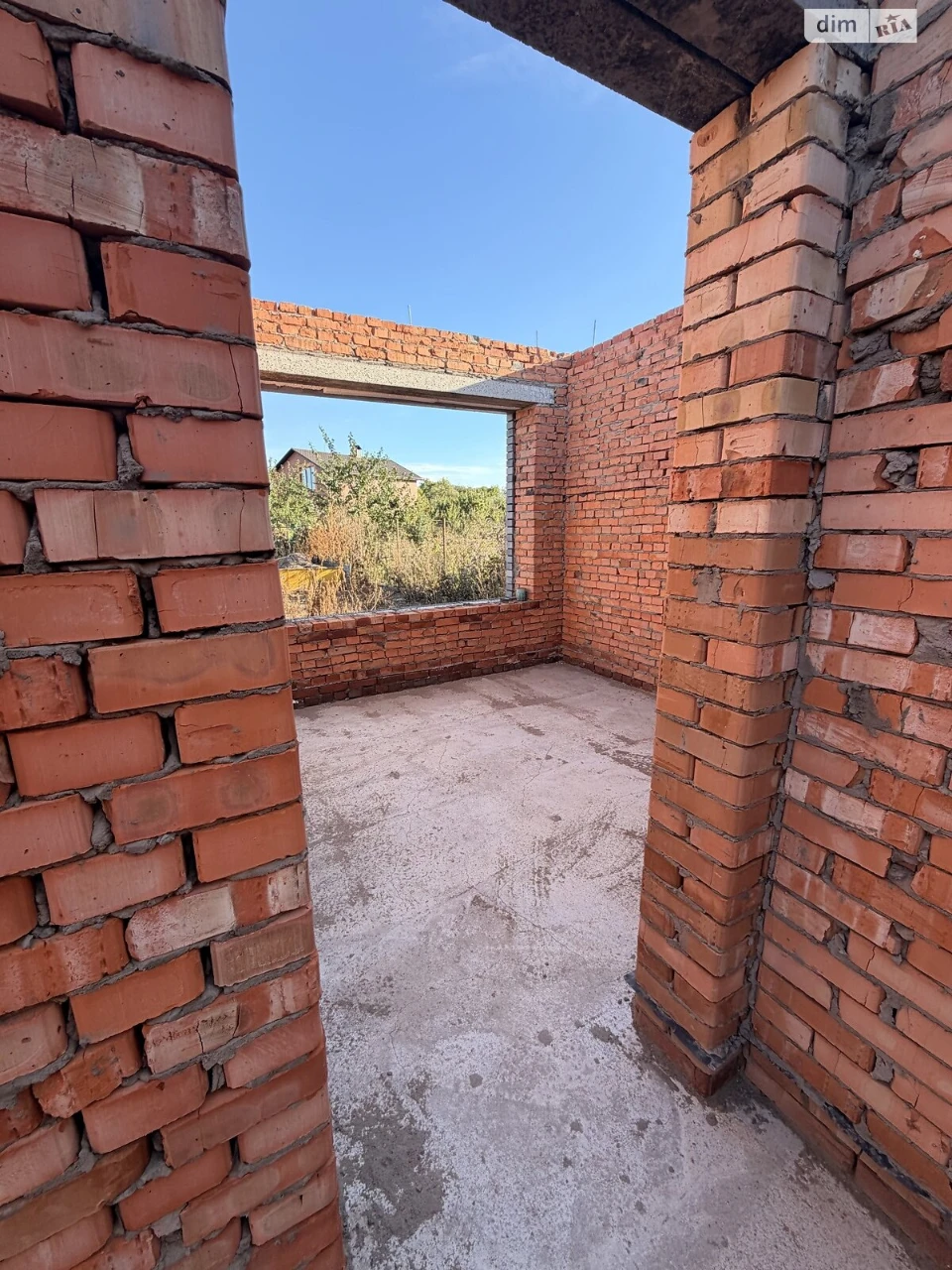 Sale of a House in Buchma