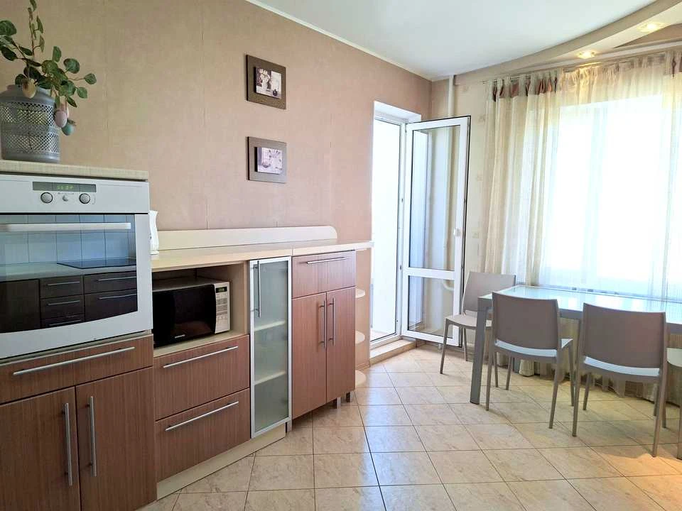 Квартира. Киев, Тетянинская ул.