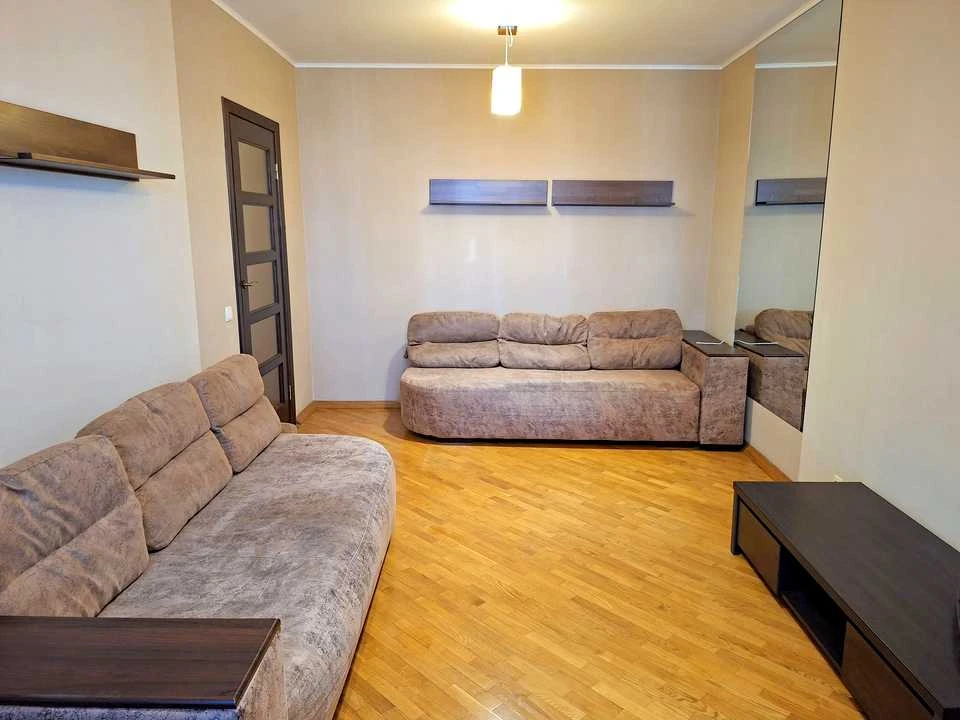 Квартира. Киев, Тетянинская ул.
