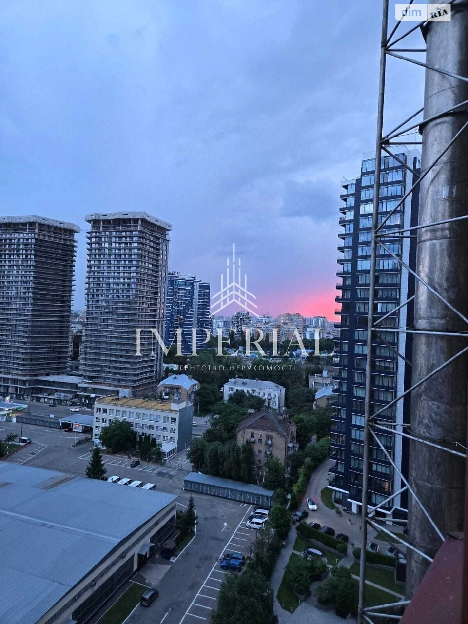 Long-Term Renting 4-Room Apartment in Pecers'k