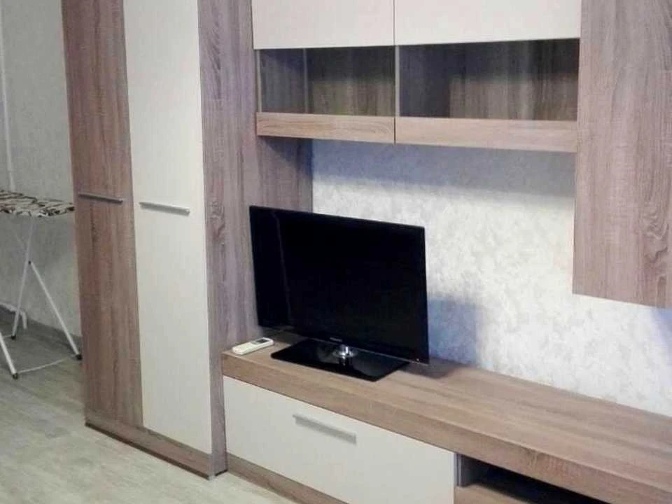 Apartment. Dnipro, Oleksandra Polia prospekt.