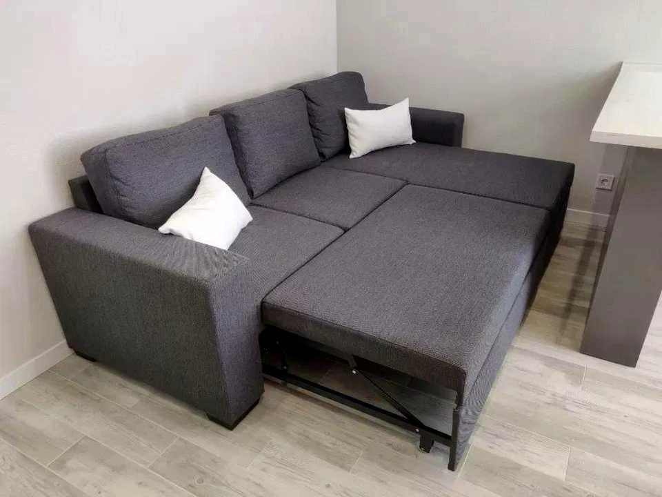 Apartment. Дніpro, Naberzhnaya Peremohy St.