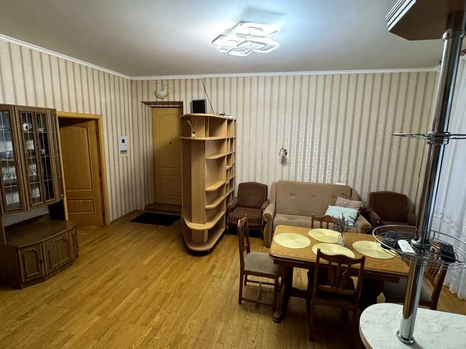 Квартира. Київ, Деревлянська вул.