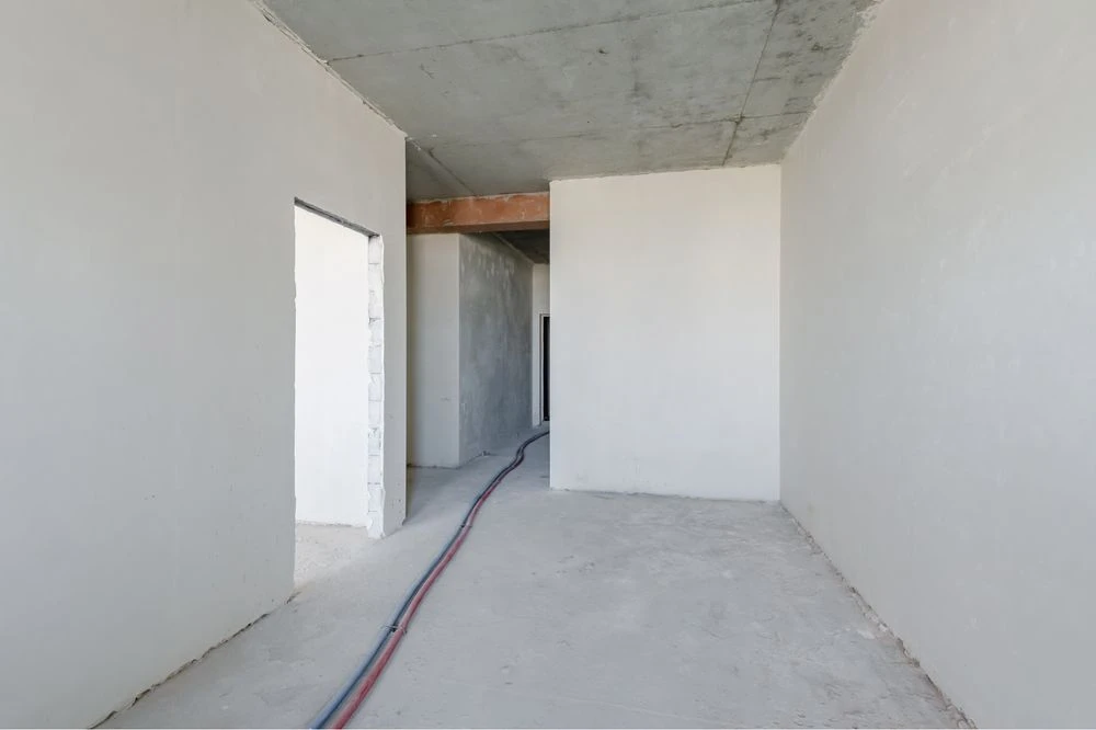 Sale of a one-room apartment with a view, 54.4 m2, in the very center of K