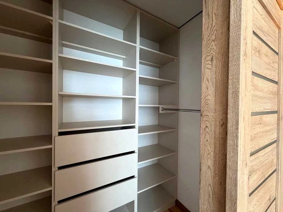 Apartment. Ivano-Frankivsk, Romana Levytskyi Street