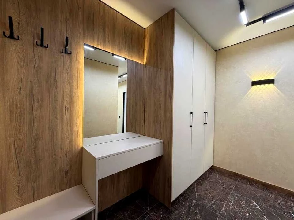 Apartment. Ivano-Frankivsk, Romana Levytskyi Street