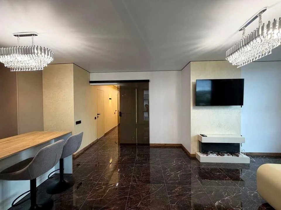 Apartment. Ivano-Frankivsk, Romana Levytskyi Street