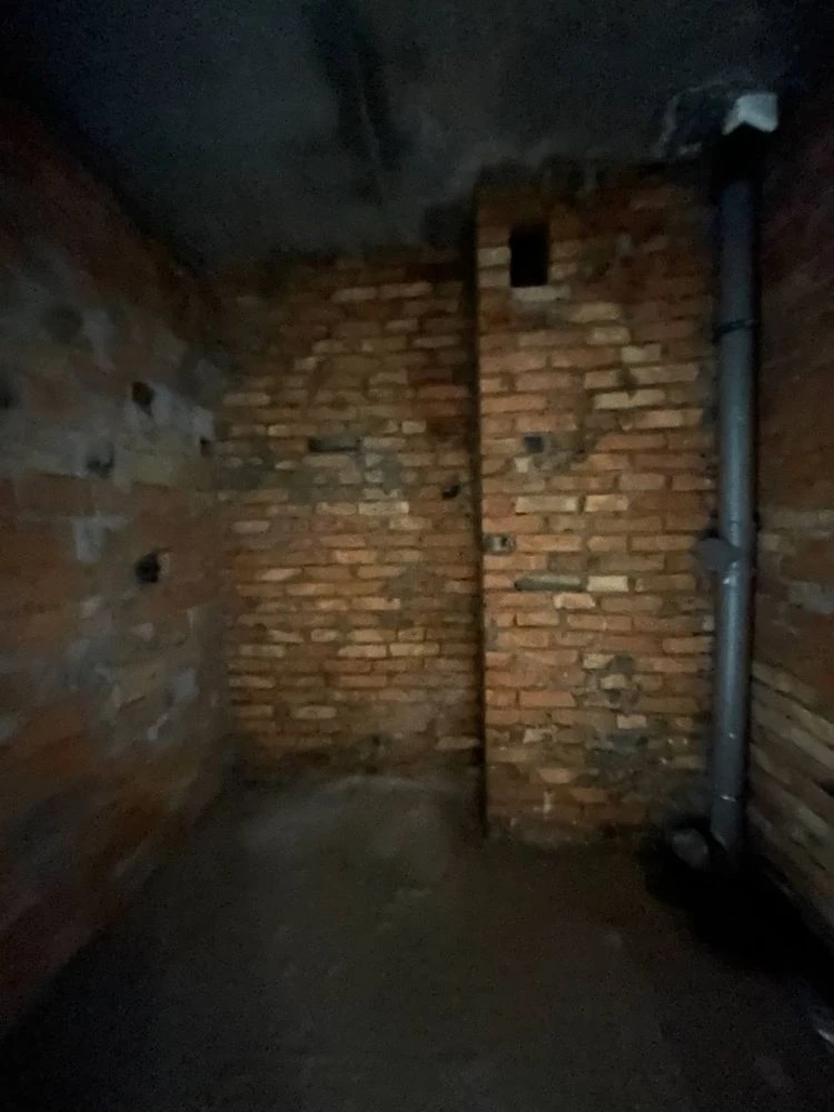 For sale, 1-room new building in the city center.