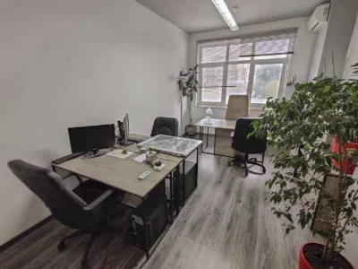 Sale of an apartment for office use, 130 sq.m, "Panorama on Pecers'k" residential complex